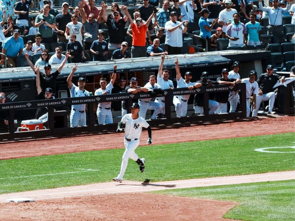 Los-Yankees-de-Nueva-York-siguen-en-la-carrera-por.jpg