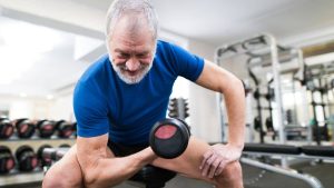 entrenamiento fuerza, gym, edad avanzada