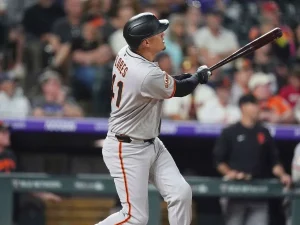 Wilmer-Flores-alcanza-los-1100-imparables-en-MLB.jpg