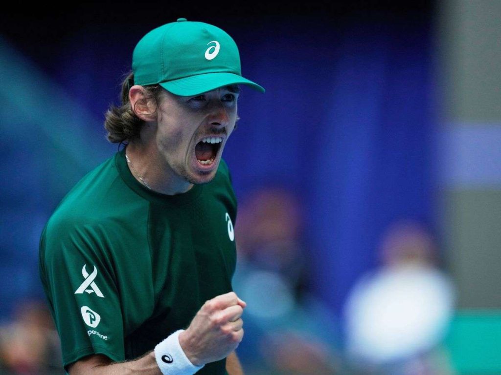 Alex-de-Minaur-avanza-a-octavos-de-Shanghai.jpg