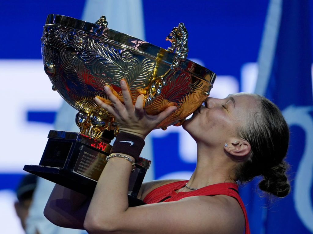 Amanda-Anisimova-es-campeona-del-Abierto-de-China.png
