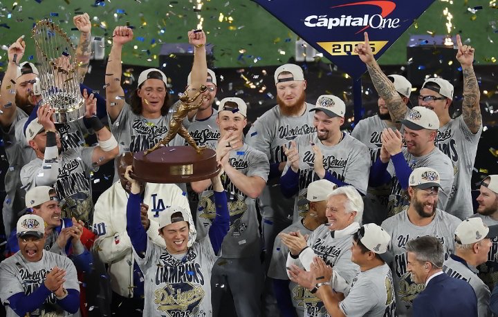 Bicampeones-Dodgers-derrotaron-a-los-Blue-Jays-en-el-juego.jpg