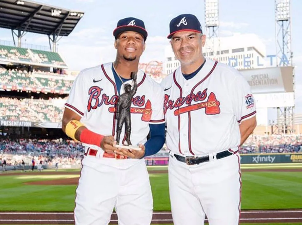 Eduardo-Perez-se-mantendra-como-coach-en-MLB.jpg