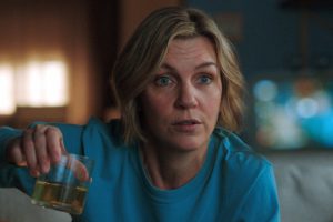 Esperaban-lograr-una-toma-falsa-A-Rhea-Seehorn-le-costo.jpeg