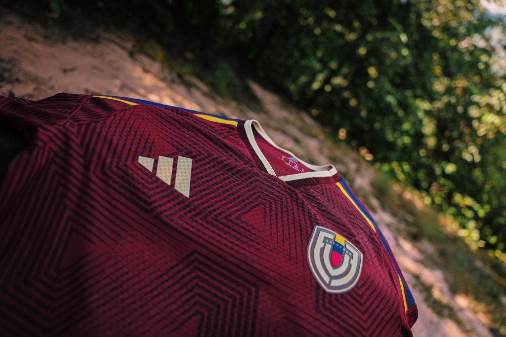 FVF-presenta-la-nueva-piel-de-la-Vinotinto.jpg