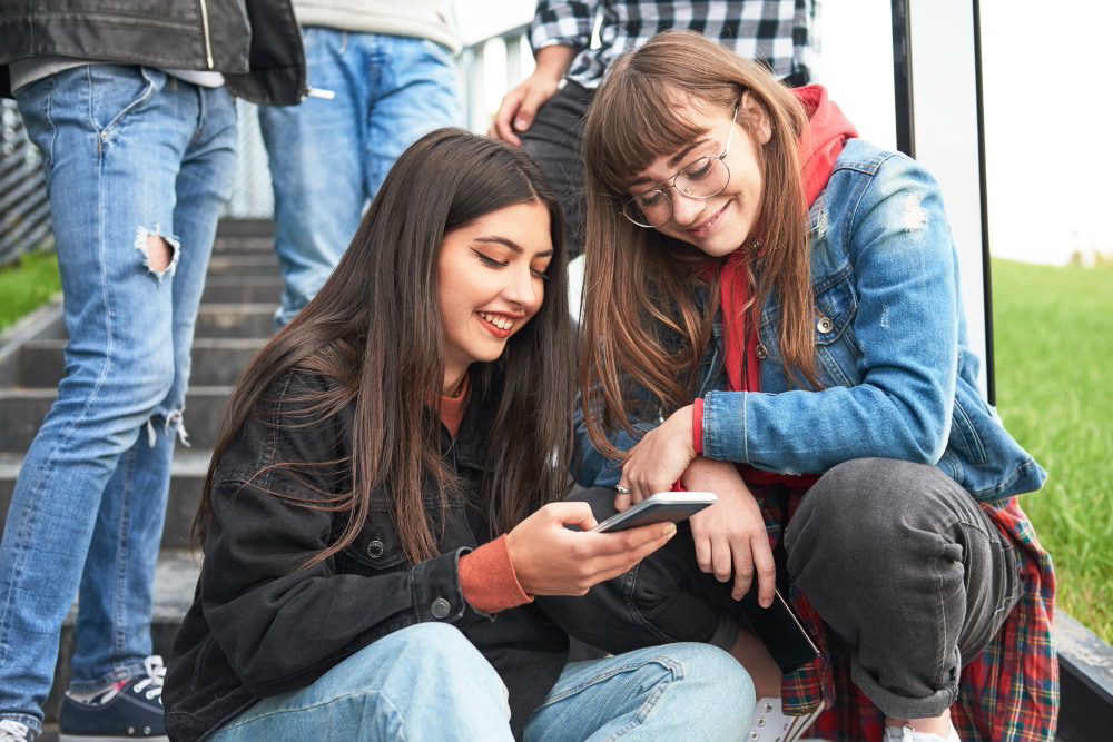 Guia-para-padres-como-detectar-y-eliminar-apps-espia-en.jpg