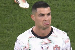 Martin-Scorsese-expulsando-a-Cristiano-Ronaldo-de-un-biopic-sobre.jpeg