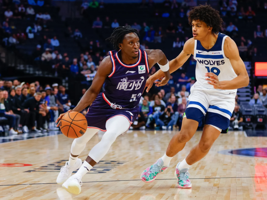 Oladipo-se-une-a-la-filial-de-los-Milwaukee-Bucks.png