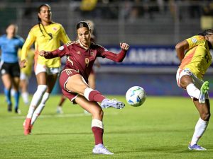 Vinotinto-Femenina-busca-triunfo-ante-Ecuador.jpg