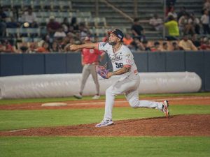 Aguilas-gano-en-jornada-historica-de-Silvino-Bracho.jpg