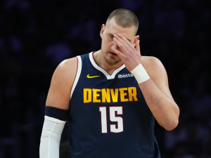 Alerta-en-Denver-tras-lesion-de-Nikola-Jokic.png