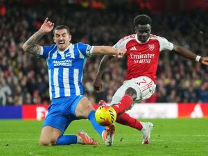 Arsenal-mantiene-la-cima-de-la-Premier-League.jpg