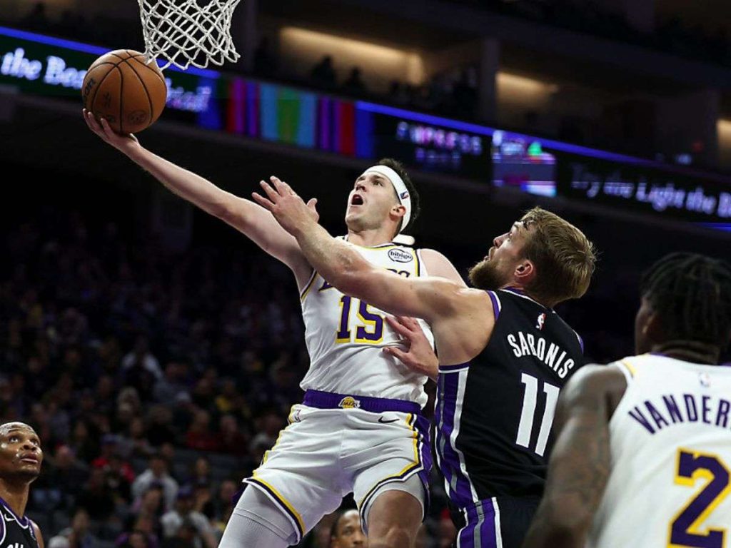 Austin-Reaves-juega-mejor-sin-Doncic-en-Lakers.jpg