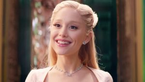 Galinda - Ariana Grande