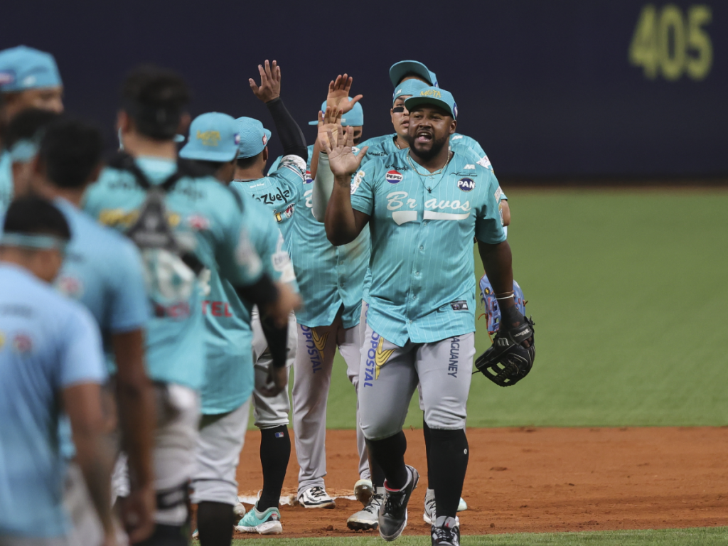 Bravos-sigue-castigando-al-Caracas.png