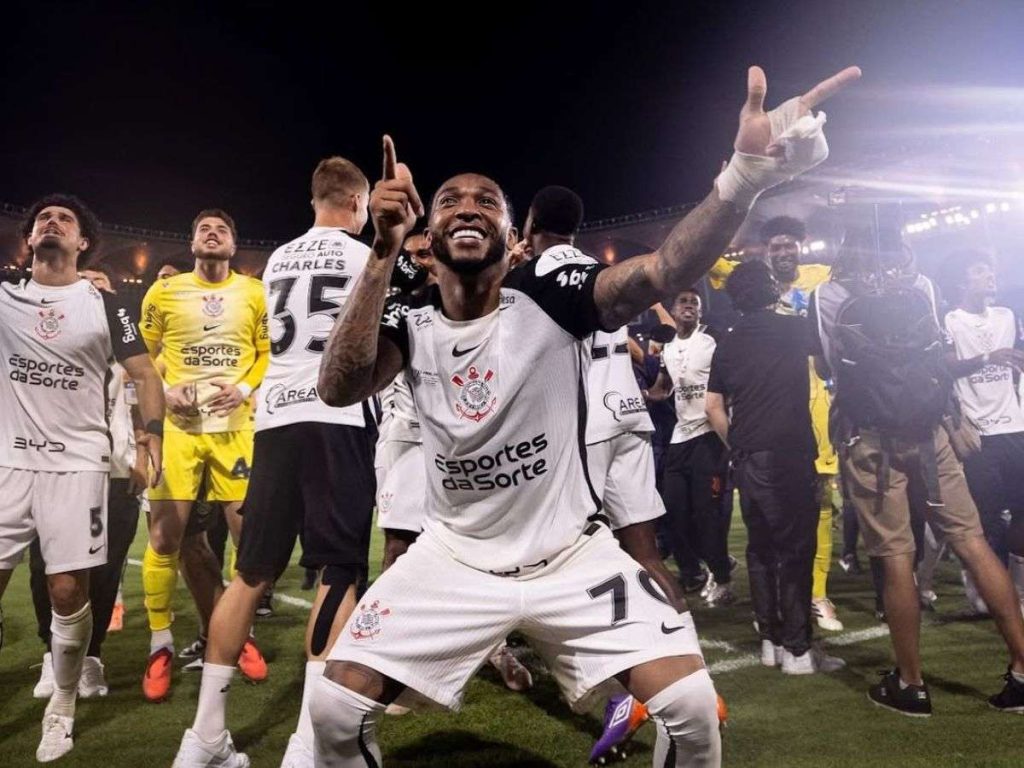 Brujo-Martinez-y-Corinthians-campeones-de-la-Copa-Brasil.jpg