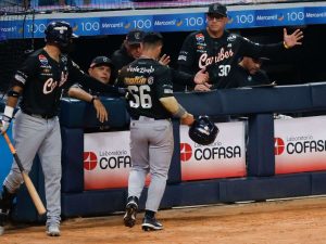 Caribes-se-impuso-en-el-debut-de-Salvador-y-Fermin.jpg