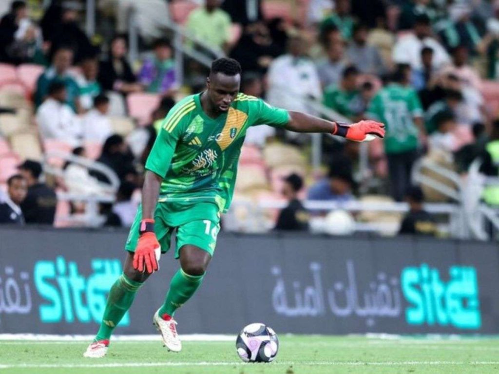 Edouard-Mendy-seguira-con-el-Al-Ahli.jpg