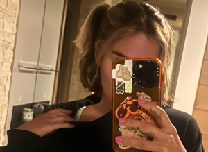 Inesperado-y-radical-cambio-de-look-de-Karol-G-sorprende.png