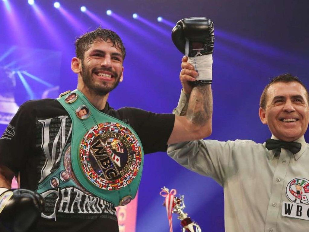 Jorge-Linares-se-corono-tricampeon-en-diciembre.jpg