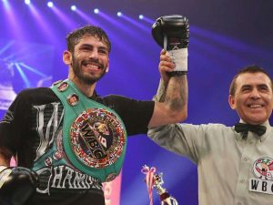 Jorge-Linares-se-corono-tricampeon-en-diciembre.jpg