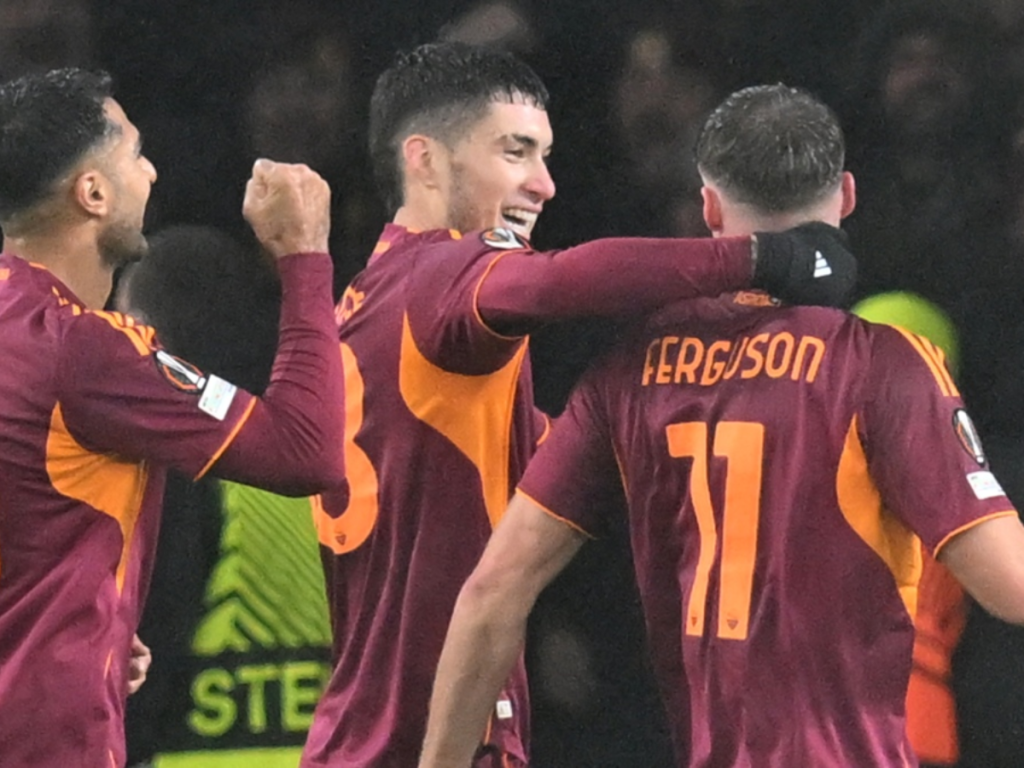 La-Roma-se-hizo-grande-y-goleo-al-Celtic.png