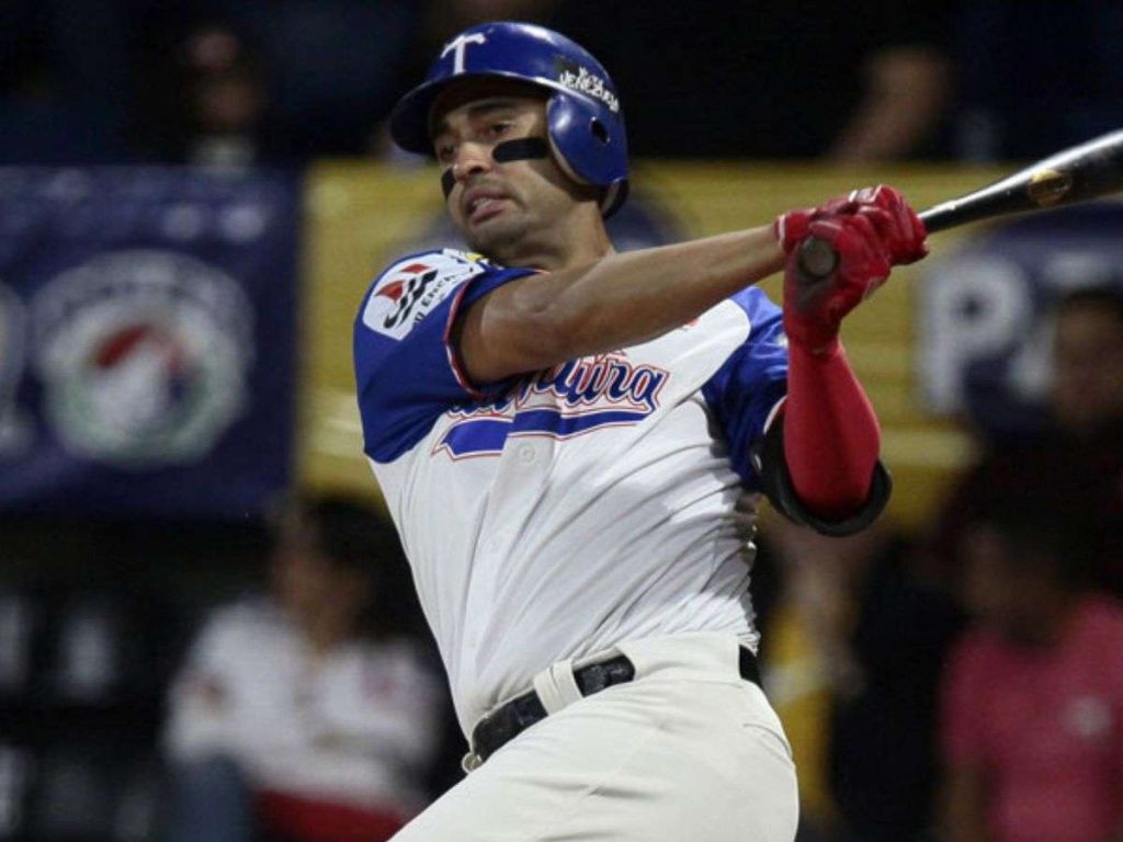 Leonardo-Reginatto-anuncia-su-retiro-del-beisbol-profesional.jpg