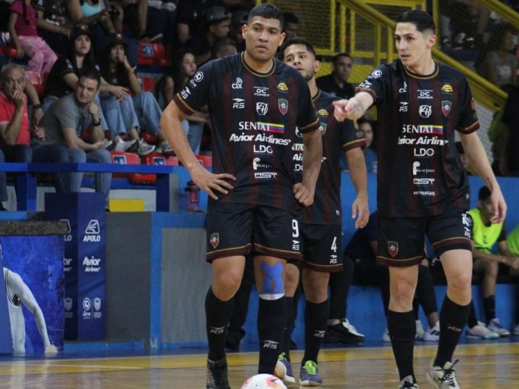 Liga-Futve-Futsal-termina-envuelta-en-polemica.jpg