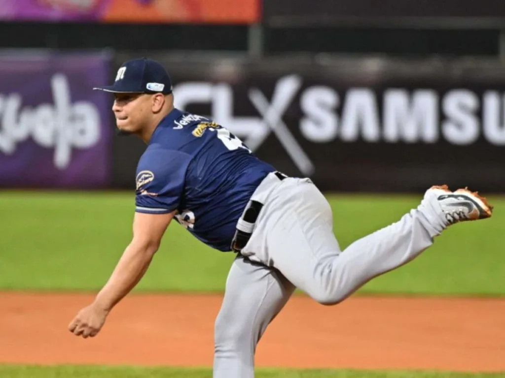 Magallanes-corto-las-alas-de-las-Aguilas.jpg