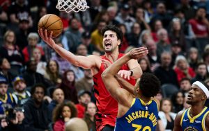 Portland-gano-en-casa-ante-Curry-y-Golden-State.jpg