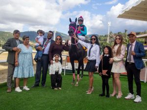 Raphaella-gano-en-final-de-foto-la-mejor-carrera.jpg