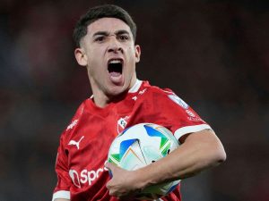 Santiago-Montiel-gana-el-Premio-Puskas.jpg