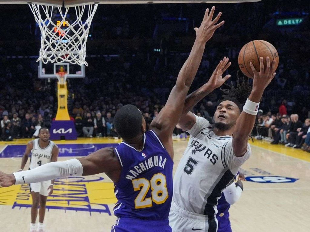 Spurs-apaga-los-suenos-de-Lakers-en-la-Copa-NBA.jpg