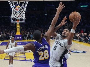 Spurs-apaga-los-suenos-de-Lakers-en-la-Copa-NBA.jpg