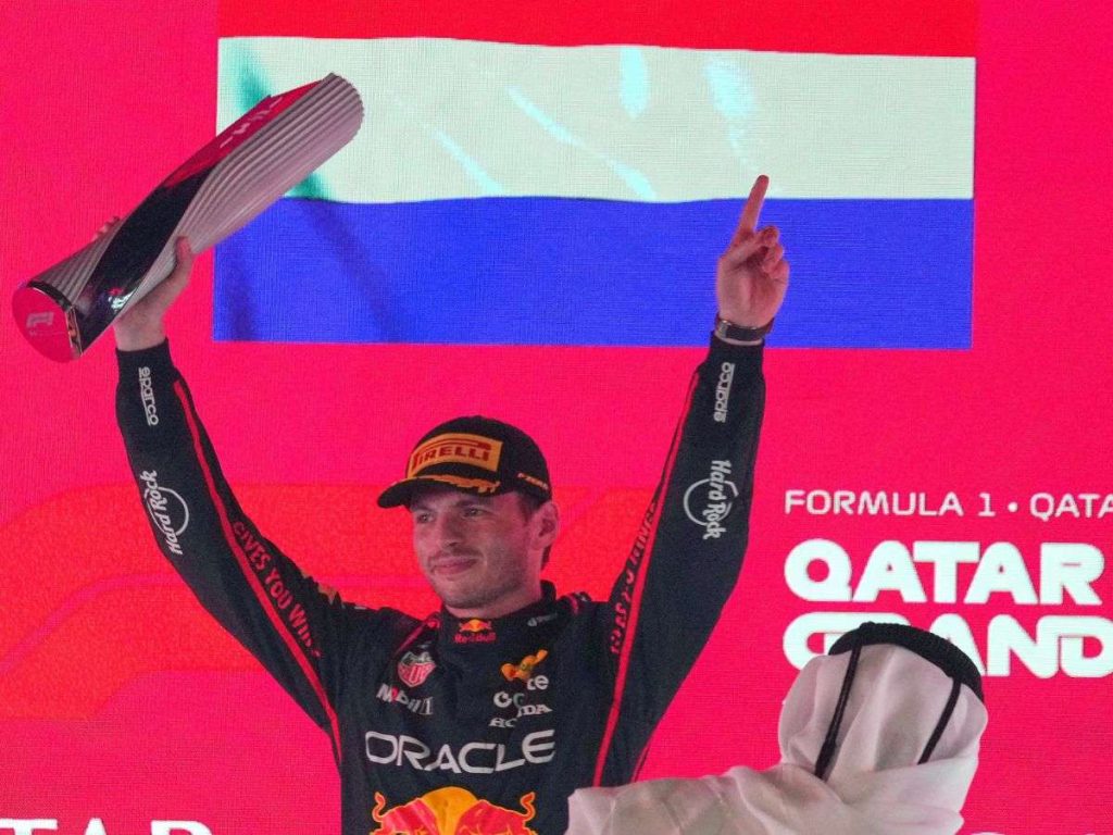 Verstappen-triunfo-en-Qatar-y-pone-ajustada-la-F1.jpg
