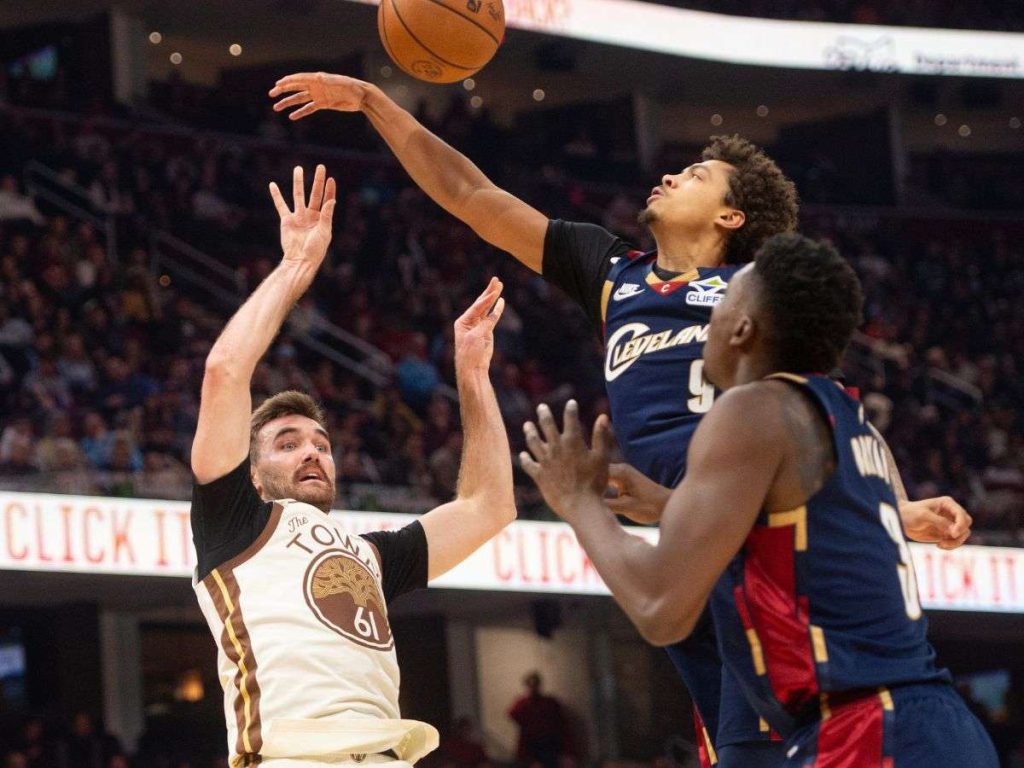 Warriors-vence-a-Cavs-sin-Curry-Green-ni-Butler.jpg