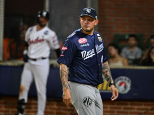 Yadier-Molina-anda-imparable-con-Magallanes.png