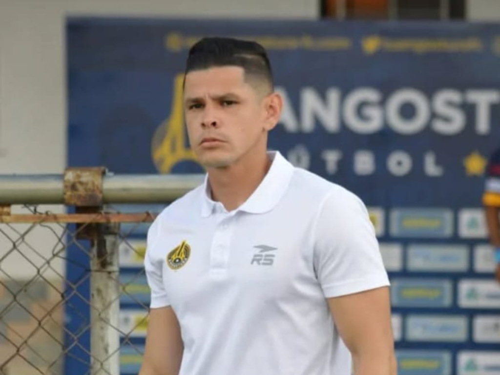 Adrian-Sanchez-es-nuevo-tecnico-de-Anzoategui-FC.png