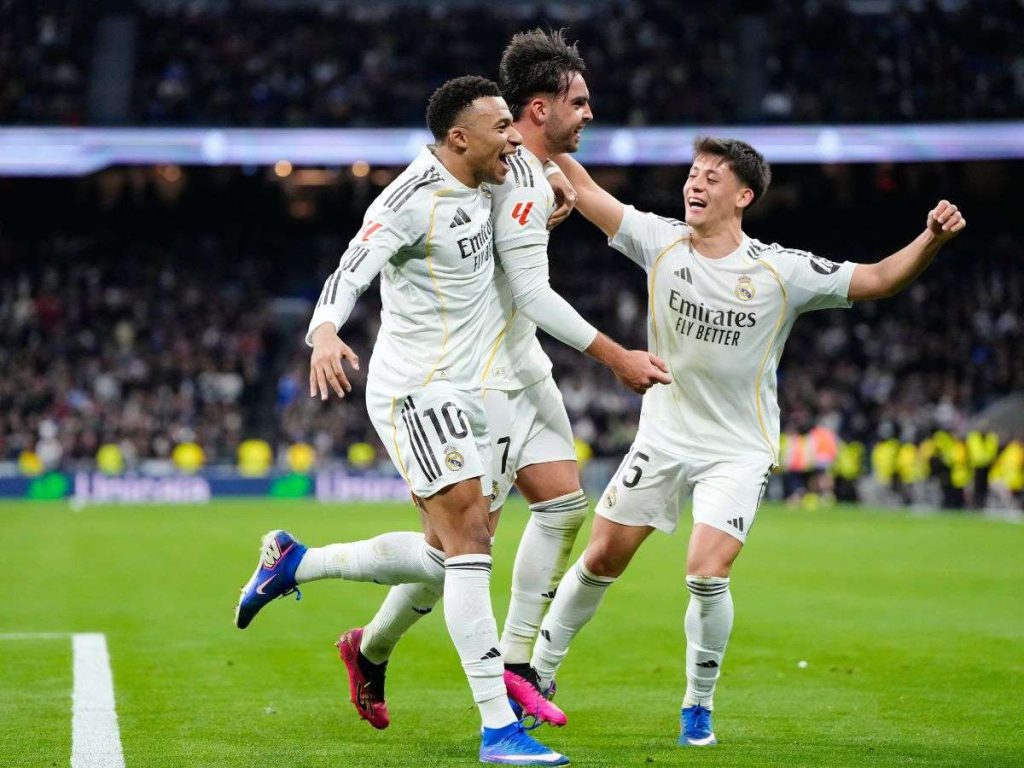 Arbeloa-consiguio-su-primer-triunfo-con-el-Real-Madrid.jpg