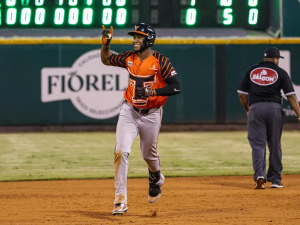 Bryan-De-La-Cruz-es-el-MVP-de-LIDOM.png