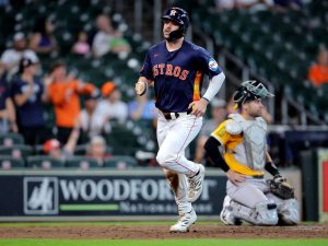 Chas-McCormick-se-une-a-ligas-menores-de-Cachorros.jpg