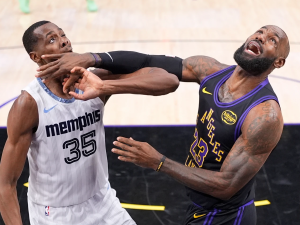 Doncic-y-LeBron-James-lideraron-a-los-Lakers.png