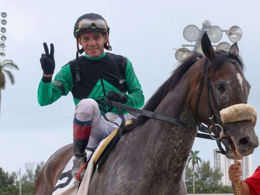Emisael-Jaramillo-esta-imparable-en-Santa-Anita.jpg