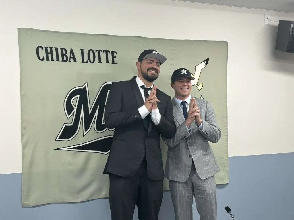 Jose-Castillo-fue-presentado-por-Marinos-de-Lotte.jpg