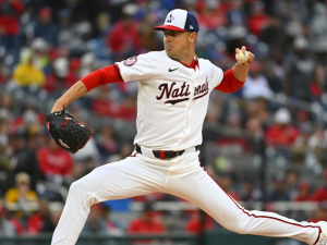 MacKenzie-Gore-pasa-de-Nacionales-a-Rangers-en-un-cambio.png