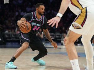 Norman-Powell-brilla-en-victoria-de-Miami-Heat.jpg