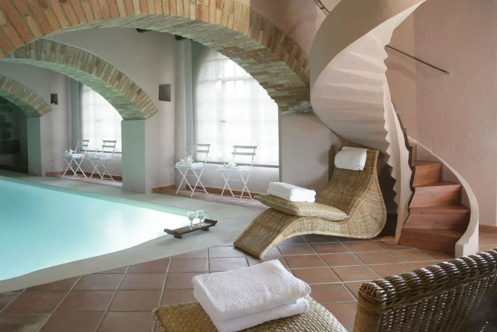 Piscina-climatizada-en-casas-rurales.webp.webp