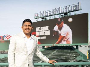 Ranger-Suarez-fue-presentado-por-los-Medias-Rojas-de-Boston.jpg