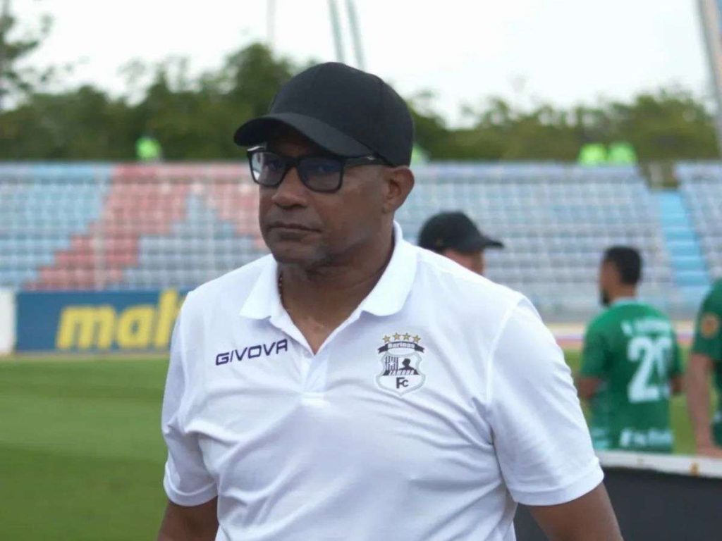 Ahi-viene-Noel-Sanvicente-Lider-en-deportes.jpg