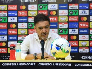 Alvaro-Recoba-El-sueno-es-clasificar-a-la-fase-de.jpg